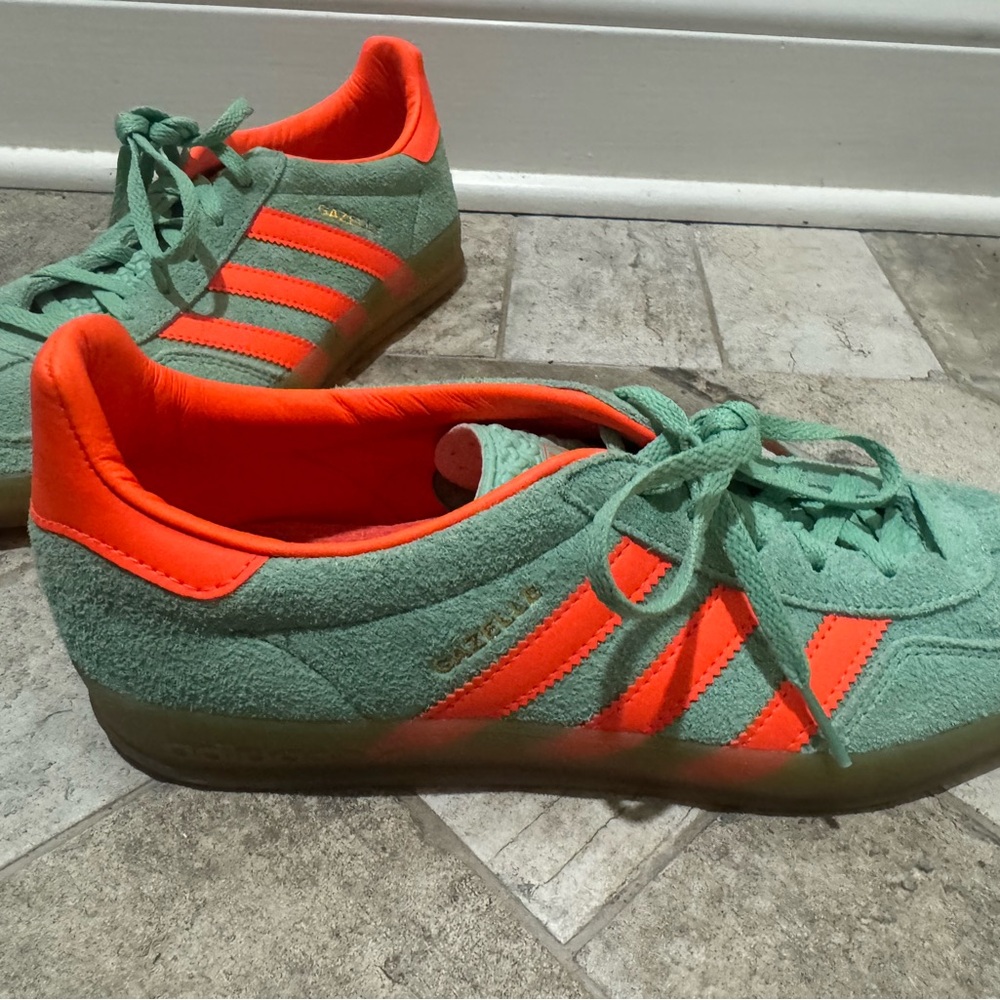 adidas Green Suede Sneakers with Bright Orange Stripes - Picture 14 of 16